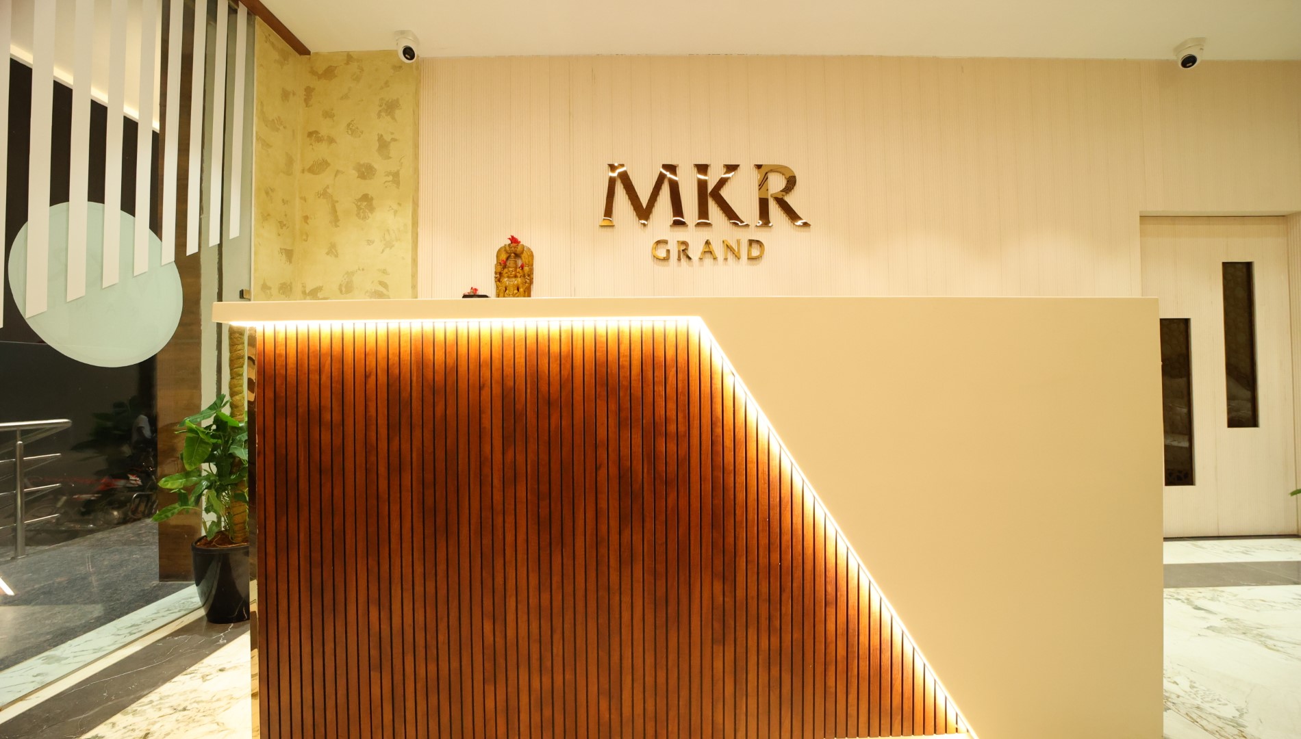 Hotel MKR Grand